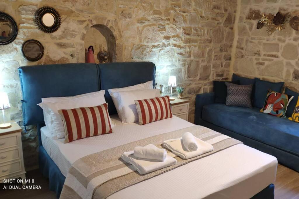 Stonehouse Olivelia - Afrathias Beach 팀파키 외부 사진