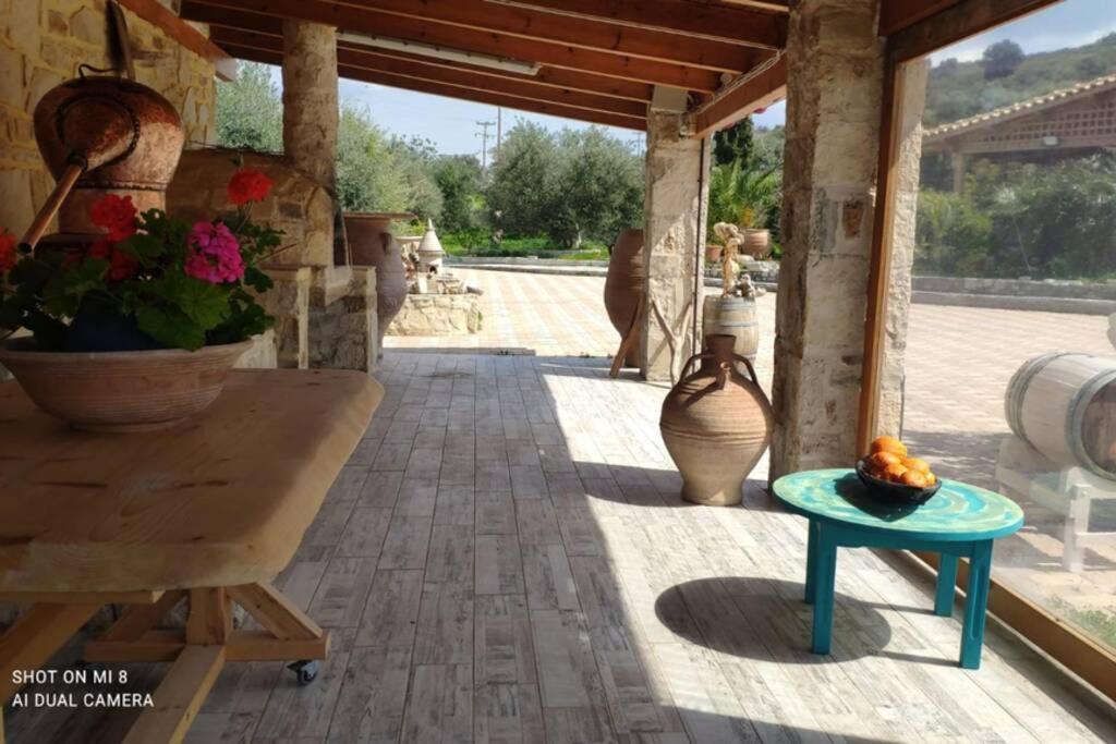 Stonehouse Olivelia - Afrathias Beach 팀파키 외부 사진