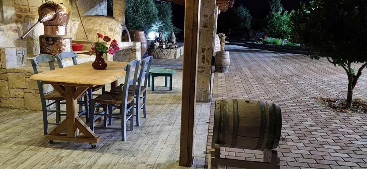 Stonehouse Olivelia - Afrathias Beach 팀파키 외부 사진