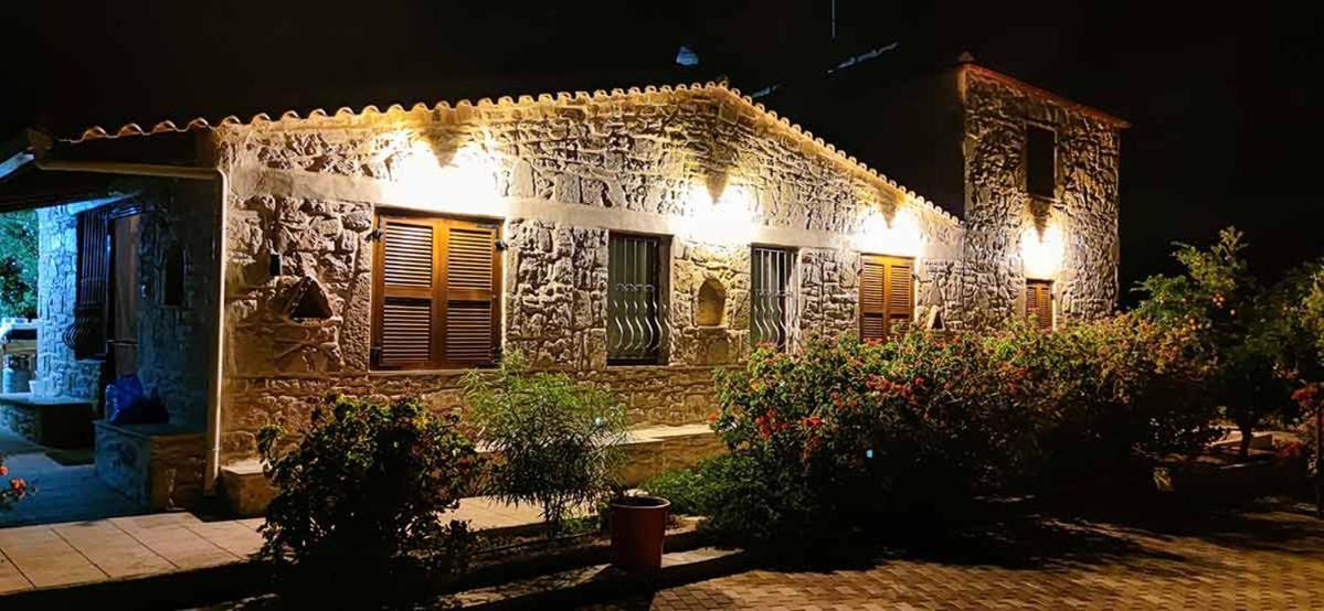 Stonehouse Olivelia - Afrathias Beach 팀파키 외부 사진